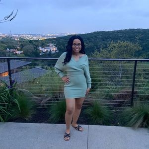 Meet your Posher, Angelique